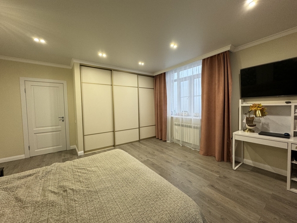 
  Продается 3-комн. квартира, 95 м², 40-летия Победы пр-кт, д. 63
. Фото 6.
