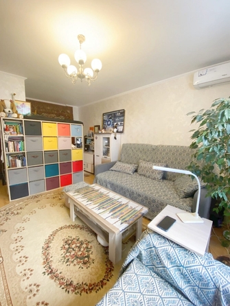 
  Продается 1-комн. квартира, 42 м², Извилистая ул, д. 11
. Фото 2.