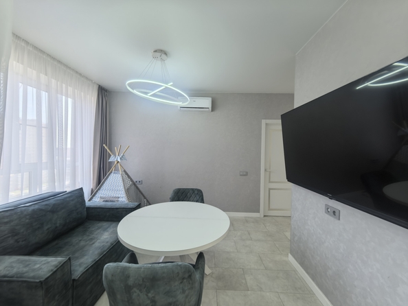 
  Продается 3-комн. квартира, 71.2 м², Берберовская ул, д. 28
. Фото 5.