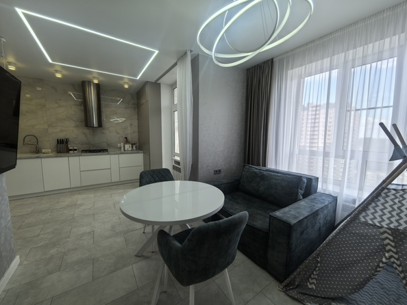 
  Продается 3-комн. квартира, 71.2 м², Берберовская ул, д. 28
. Фото 9.