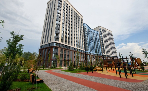 
  Продается 2-комн. квартира, 57 м², Бориса Слюсаря ул, д. 15
. Фото 2.