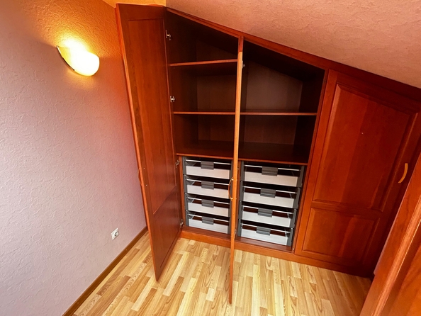 
  Продается 4-комн. квартира, 212 м², Большая Садовая ул, д. 39а
. Фото 16.