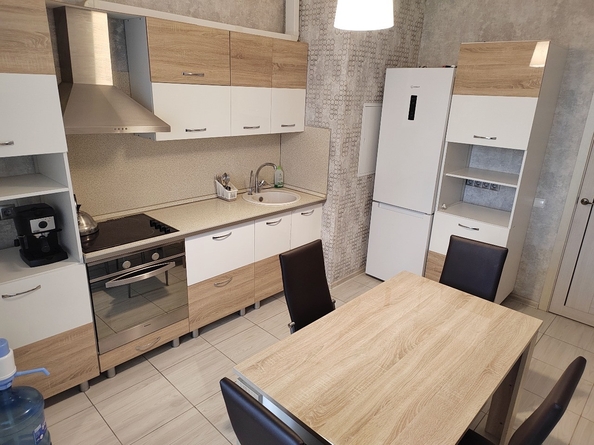 
  Продается 2-комн. квартира, 55 м², Скачкова ул, д. 62
. Фото 4.
