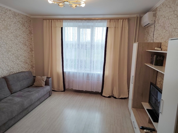 
  Продается 2-комн. квартира, 55 м², Скачкова ул, д. 62
. Фото 5.