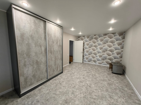 
  Продается 1-комн. квартира, 38 м², Днепропетровская ул, д. 46
. Фото 1.