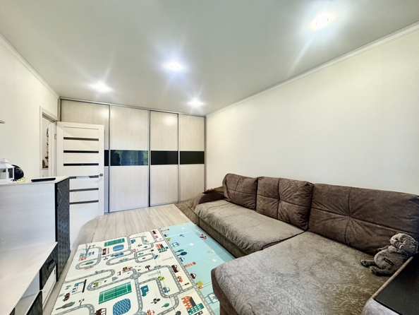 
  Продается 1-комн. квартира, 37 м², 40-летия Победы пр-кт, д. 73
. Фото 3.