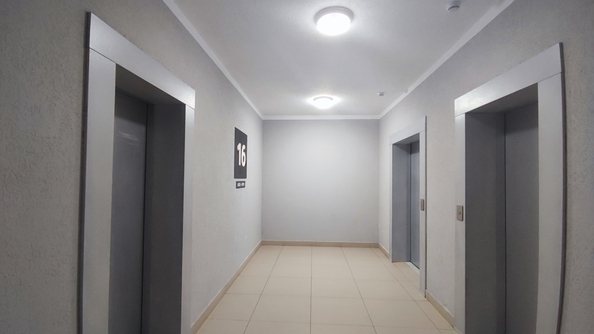 
  Продается 3-комн. квартира, 60 м², Жмайлова ул
. Фото 13.
