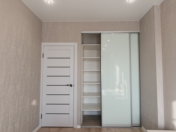 
  Продается 1-комн. квартира, 40.4 м², 23-я линия ул, д. 54
. Фото 10.