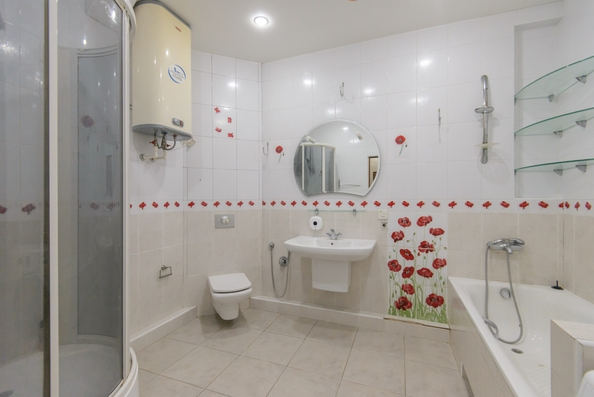 
  Продается 3-комн. квартира, 74 м², Вятская ул, д. 75/2
. Фото 11.