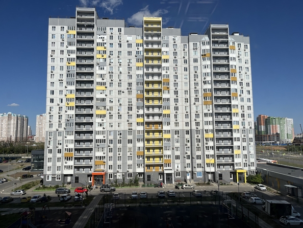 
  Продается 2-комн. квартира, 42 м², Ткачева ул, д. 40
. Фото 11.