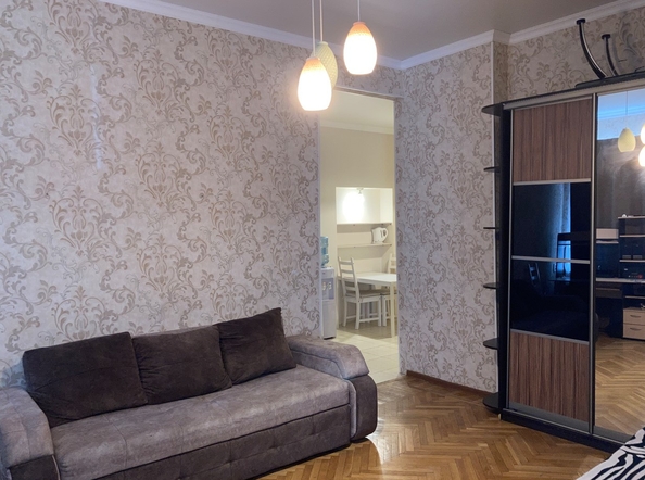 
  Продается 2-комн. квартира, 42.7 м², Газетный пер, д. 68
. Фото 3.