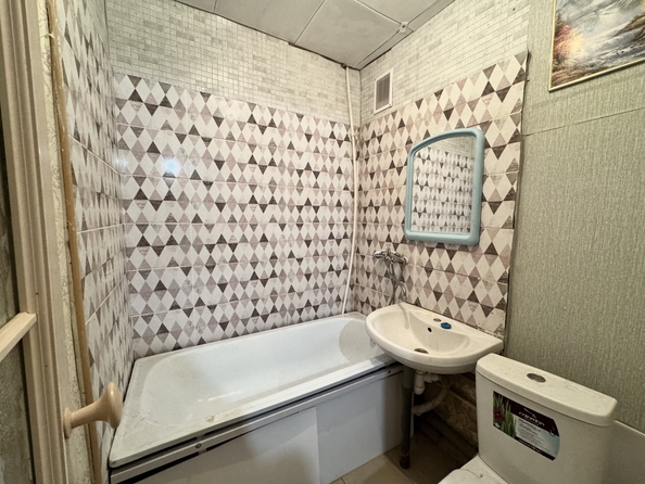 
  Продается 1-комн. квартира, 31 м², Малюгиной ул, д. 278
. Фото 9.