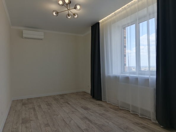 
  Продается 3-комн. квартира, 82 м², 26-я линия ул, д. 35/1
. Фото 24.
