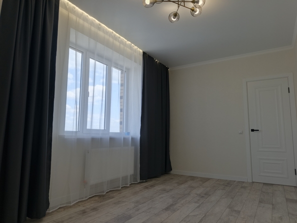 
  Продается 3-комн. квартира, 82 м², 26-я линия ул, д. 35/1
. Фото 26.