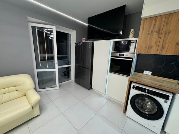
  Продается 3-комн. квартира, 77 м², Еременко ул, д. 114
. Фото 10.