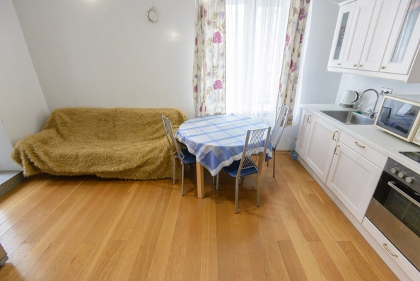 
  Продается 2-комн. квартира, 56 м², Вересаева ул, д. 103/2
. Фото 7.