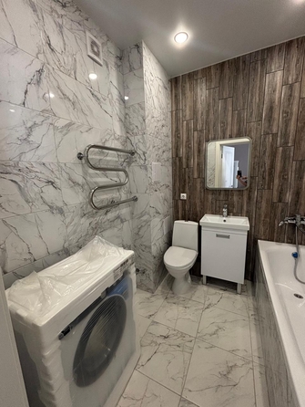 
  Продается 2-комн. квартира, 42 м², Комарова б-р, д. 1
. Фото 12.