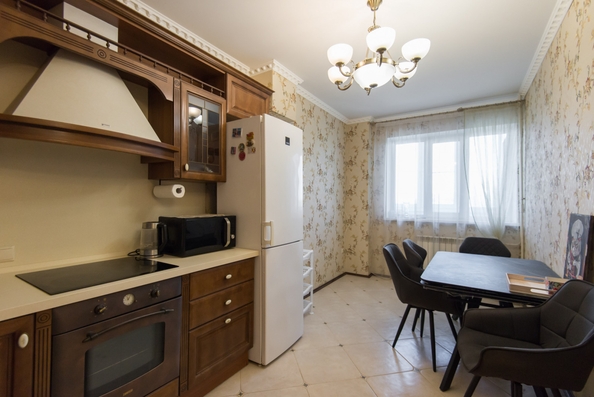 
  Продается 3-комн. квартира, 87.7 м², Стабильная ул, д. 13
. Фото 4.