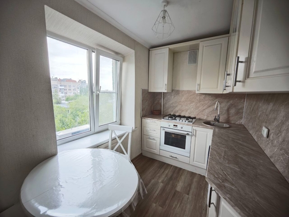 
  Продается 2-комн. квартира, 46 м², Варфоломеева ул, д. 274
. Фото 1.