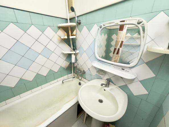 
  Продается 2-комн. квартира, 50 м², 40-летия Победы пр-кт, д. 37
. Фото 5.