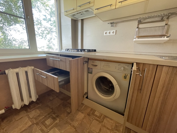 
  Продается 3-комн. квартира, 51 м², Быковского ул, д. 1/2
. Фото 5.