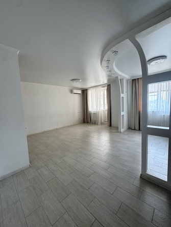
  Продается 1-комн. квартира, 40 м², 2-я Володарского ул, д. 166
. Фото 2.