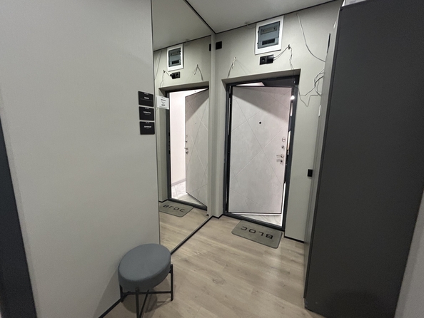 
  Продается 1-комн. квартира, 40.5 м², Берберовская ул, д. 9
. Фото 3.