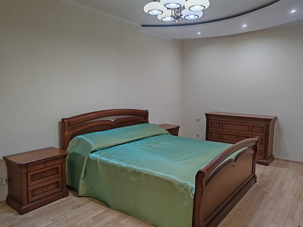 
  Продается 2-комн. квартира, 86 м², Филимоновская ул, д. 128
. Фото 9.