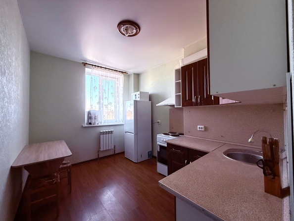 
  Продается 1-комн. квартира, 38 м², Платова б-р, д. 20/17
. Фото 2.