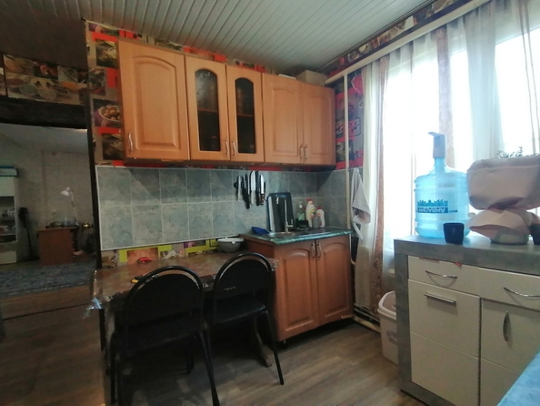 
  Продается 2-комн. квартира, 55 м², 27-я линия ул, д. 48
. Фото 9.