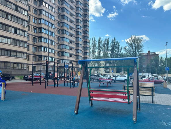 
  Продается 2-комн. квартира, 60 м², 26-я линия ул, д. 35/1
. Фото 3.