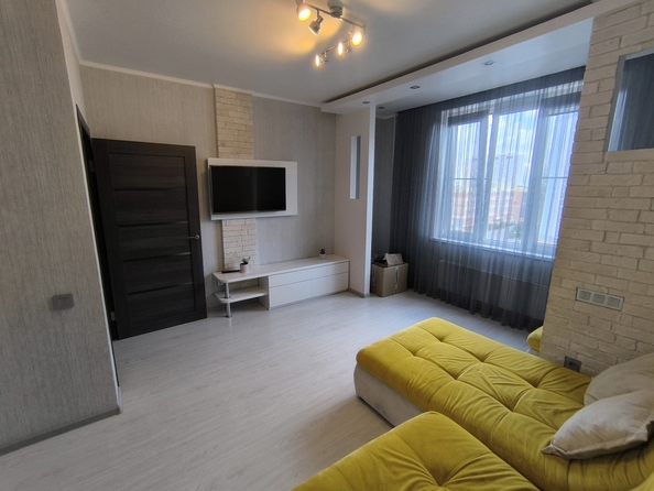 
  Продается 1-комн. квартира, 38.5 м², Еременко ул, д. 103
. Фото 2.