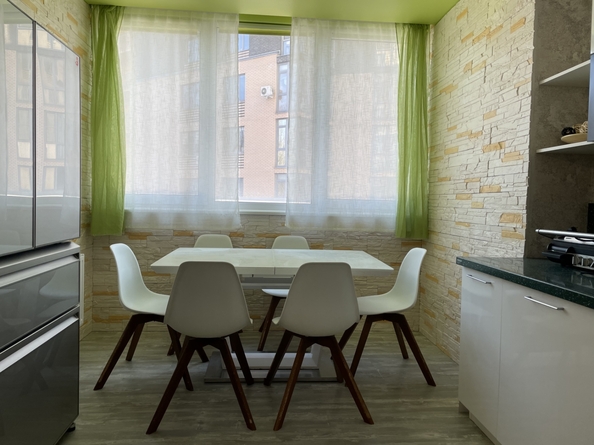 
  Продается 2-комн. квартира, 52.8 м², Шолохова пр-кт, д. 211/1
. Фото 8.