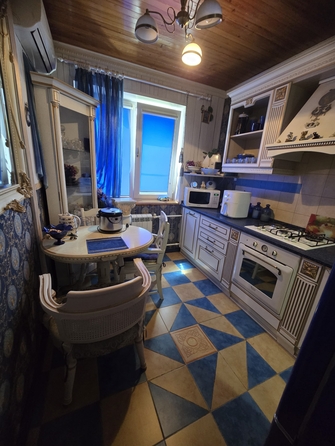 
  Продается 2-комн. квартира, 56 м², Комарова б-р, д. 4
. Фото 13.