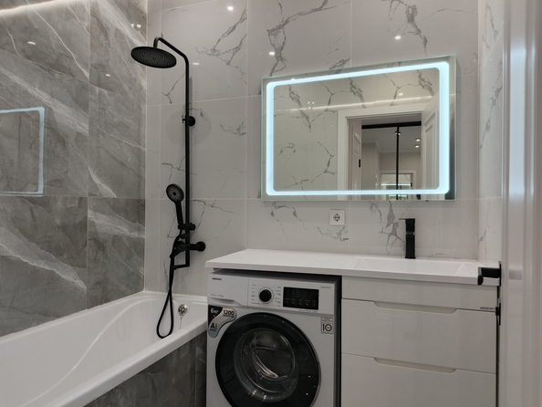 
  Продается 3-комн. квартира, 82 м², 26-я линия ул, д. 35/1
. Фото 11.