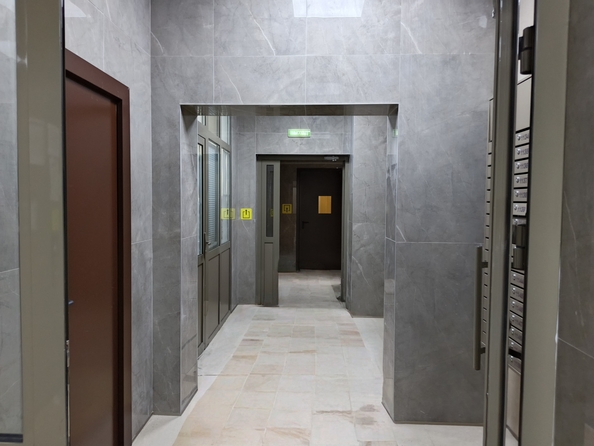 
  Продается 3-комн. квартира, 82 м², 26-я линия ул, д. 35/1
. Фото 37.