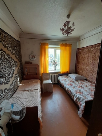 
  Продается 3-комн. квартира, 49 м², Малиновского ул, д. 10
. Фото 3.