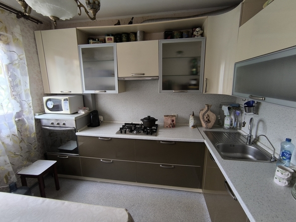 
  Продается 3-комн. квартира, 74 м², Горшкова пр-кт, д. 3
. Фото 8.