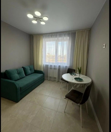 
  Продается 1-комн. квартира, 39 м², Комарова б-р, д. 1
. Фото 4.