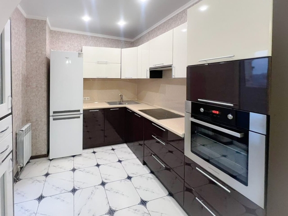 
  Продается 2-комн. квартира, 68 м², 20-я улица ул, д. 43
. Фото 1.