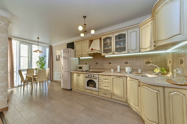 
  Продается 1-комн. квартира, 45 м², Жмайлова ул, д. 4Г
. Фото 3.