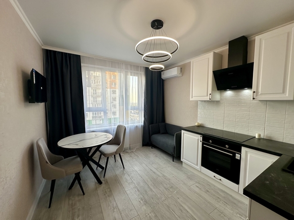 
  Продается 2-комн. квартира, 50.2 м², Ткачева ул, д. 21
. Фото 4.