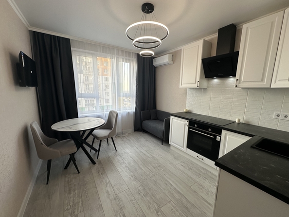 
  Продается 2-комн. квартира, 50.2 м², Ткачева ул, д. 21
. Фото 9.