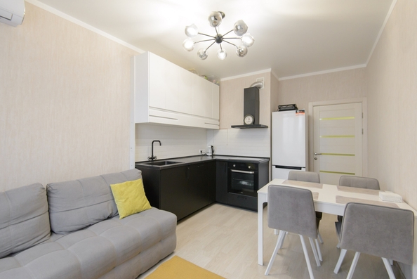 
  Продается 2-комн. квартира, 55 м², Солженицына пр-кт, д. 21
. Фото 1.
