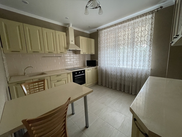 
  Продается 2-комн. квартира, 57 м², Дунаевского пер, д. 17
. Фото 9.