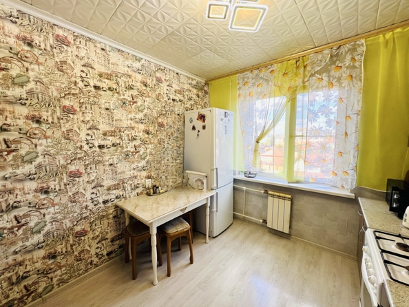 
  Продается 3-комн. квартира, 62.2 м², Вятская ул, д. 57
. Фото 2.