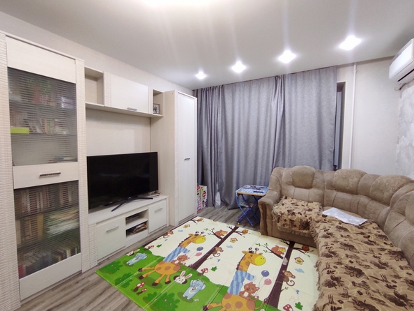 
  Продается 3-комн. квартира, 70 м², 40-летия Победы пр-кт, д. 43
. Фото 2.