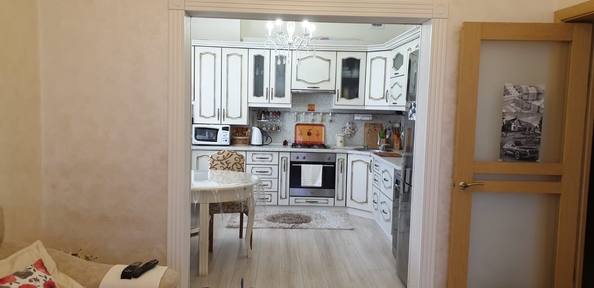 
  Продается 4-комн. квартира, 152 м², Поэтичная ул, д. 14
. Фото 1.