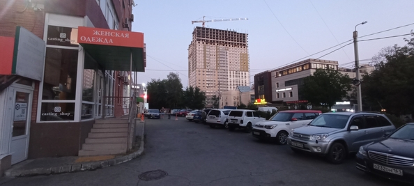 
  Продается 1-комн. квартира, 49.3 м², Комарова б-р, д. 28
. Фото 10.
