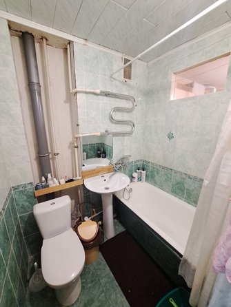 
  Продается 2-комн. квартира, 43 м², Днепропетровская ул, д. 1
. Фото 9.